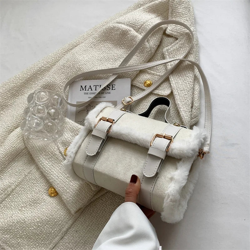 Winter Crossbody Bags for Women Shoulder Bag New Lamb Plush Velvet Bag Lady Small Square Handbag French Korea Style ショルダーウォレット