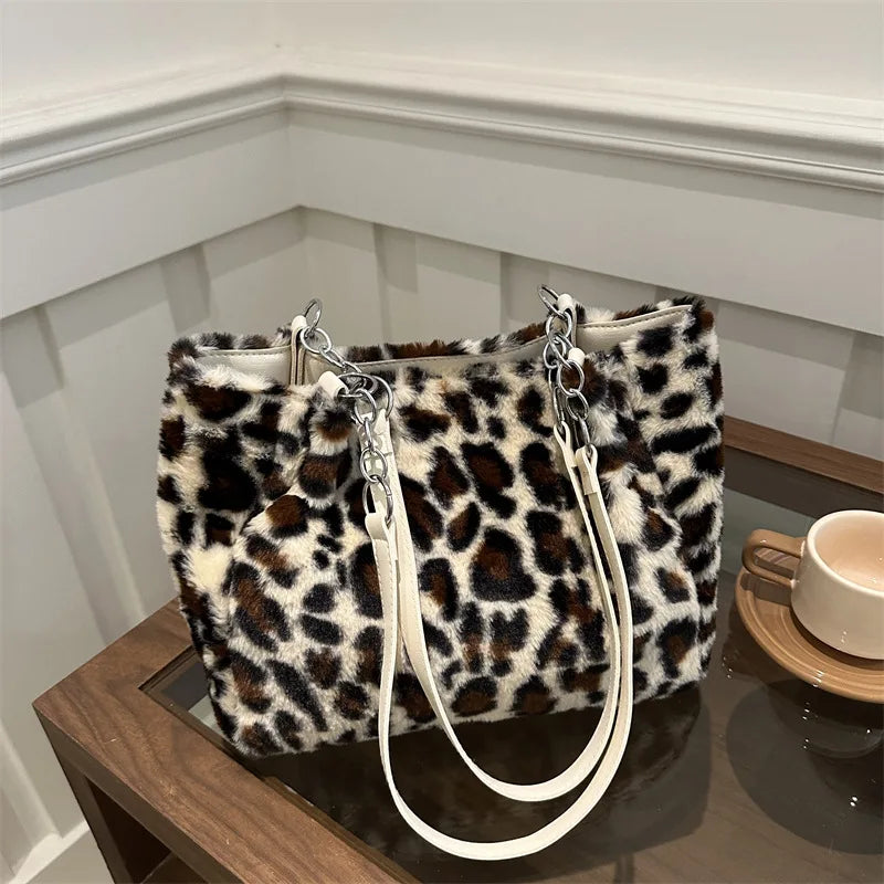Winter Fashion Leopard Print Plush Women's Bags Are Versatile Casual Trendy Premium Texture Large Capacity Shoulder Handbag
